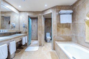 Junior Suite | Bathroom | Free toiletries, hair dryer, bathrobes, towels - Grand Waterworld Makadi couples and families only (Makadi Bay)