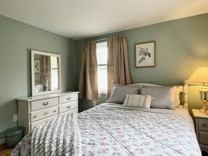 4 bedrooms, free WiFi, bed sheets