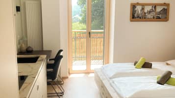 1 bedroom, in-room safe, free WiFi, bed sheets