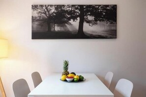 Dining - Central 40 sqm city apartment (No. 1) for 3 pers. (Saarbrücken)