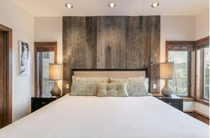 3 chambres, bureau, Wi-Fi, literie fournie