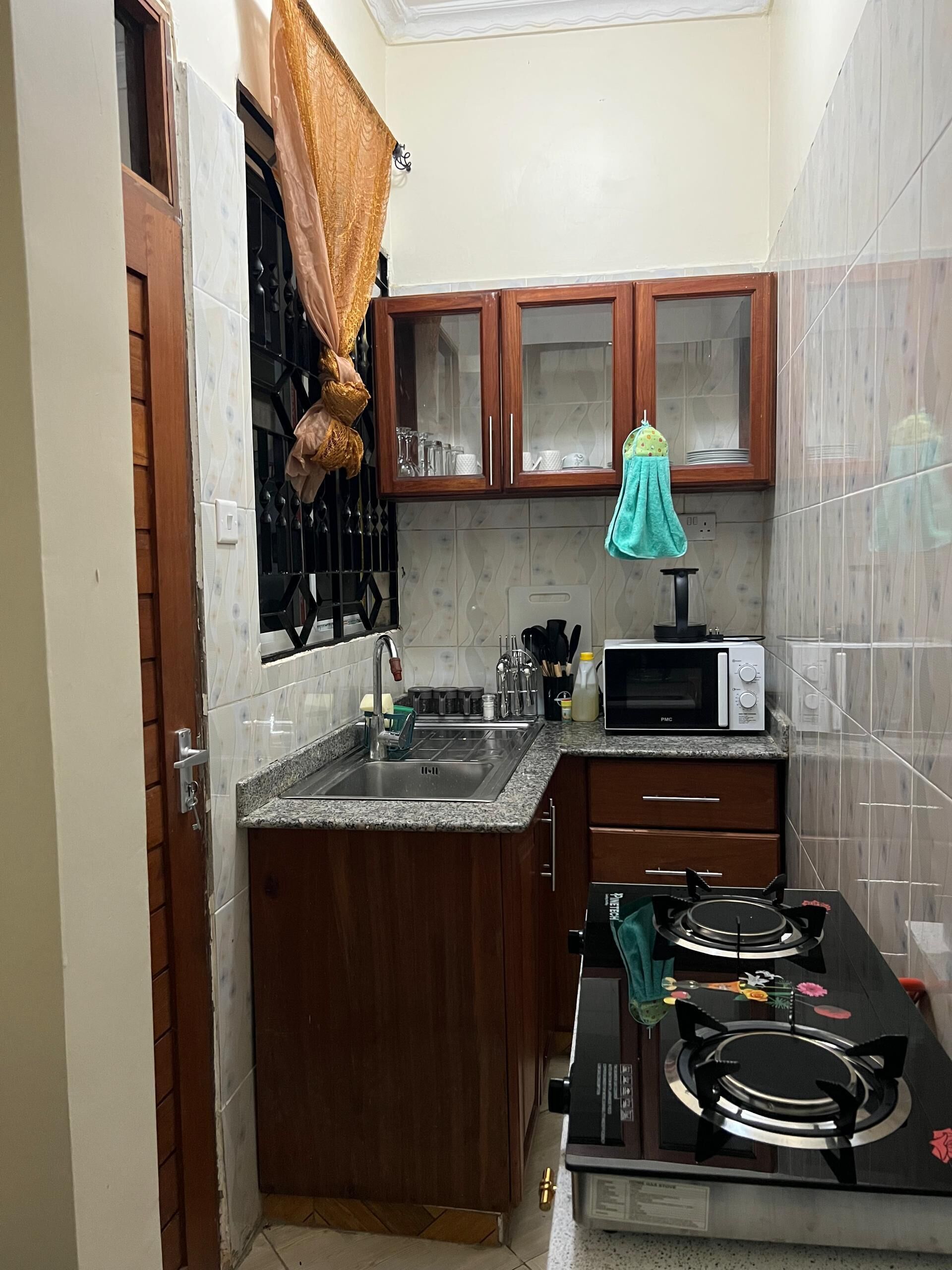 Microwave, stovetop