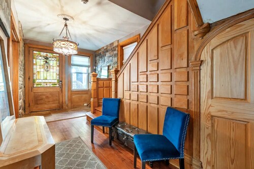 3-Story Historic Home | Steam Shower | 3 King Beds