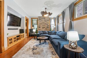 Älytelevisio, stereot, työhuone