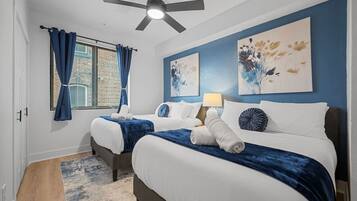 3 bedrooms, desk, iron/ironing board, travel cot