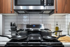 Microwave, oven, stovetop, dishwasher