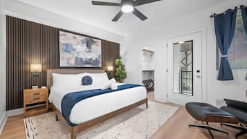 3 bedrooms, desk, iron/ironing board, travel cot