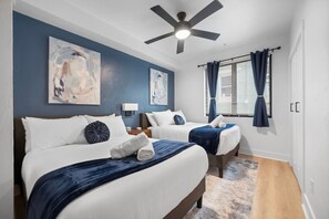 3 bedrooms, desk, iron/ironing board, travel crib