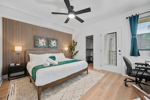 3 Schlafzimmer, Schreibtisch, Bügeleisen/Bügelbrett, Reisekinderbett