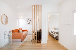 1 habitación, tabla de planchar con plancha, internet y ropa de cama 