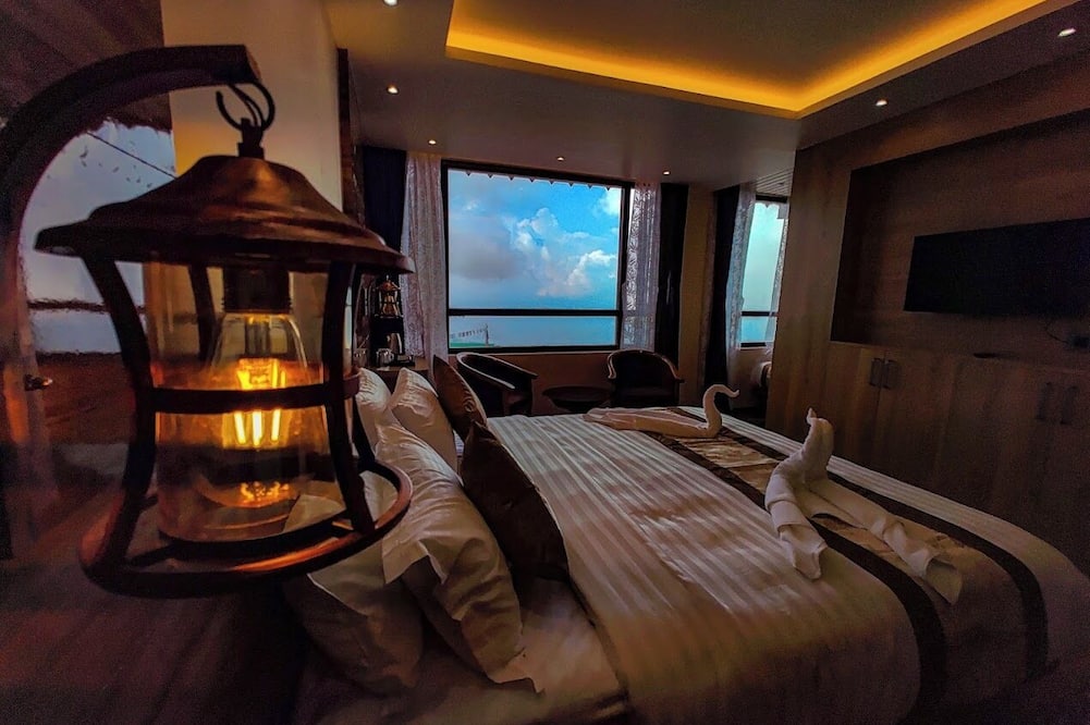 Hotel Golden Potala