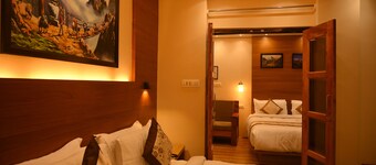 Hotel Golden Potala