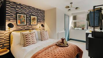 Studio Comfort | Brankas dan setrika/meja setrika