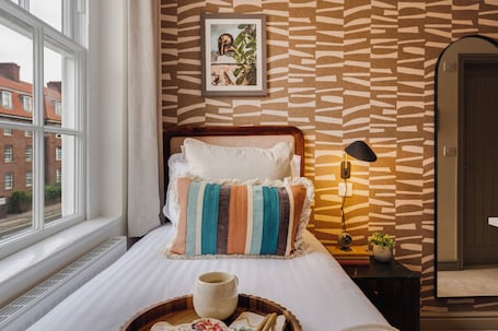 Club Studio | In-room safe, iron/ironing board