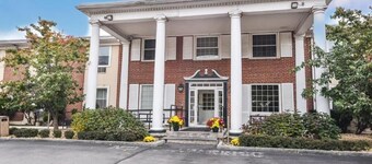 Charles River Inn