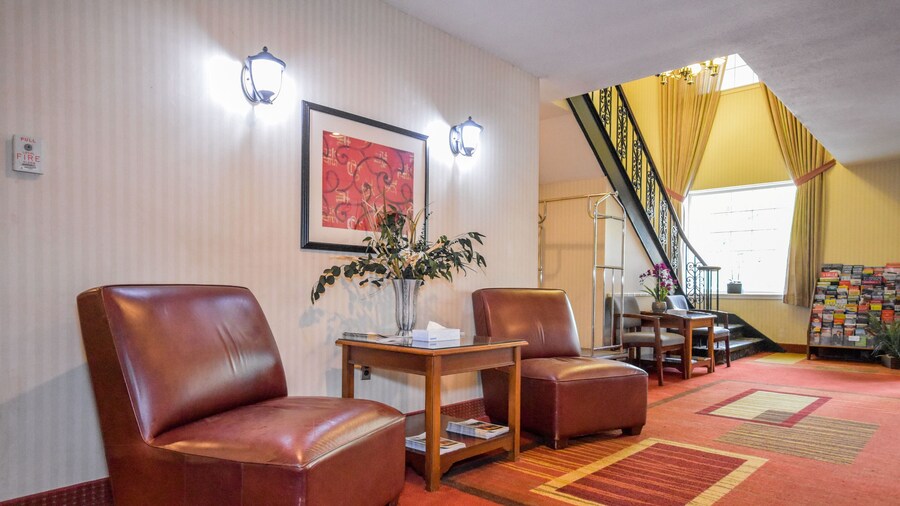 Charles River Inn