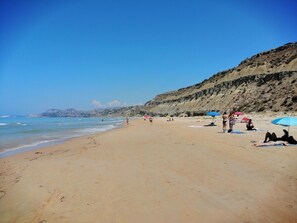 Beach - Villa surrounded by nature near the sea. Entire ground floor with large terrace (Realmonte)