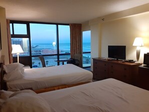 1 bedroom, iron/ironing board, internet, bed sheets