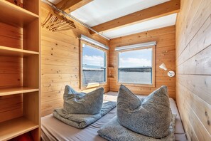 2 bedrooms, WiFi