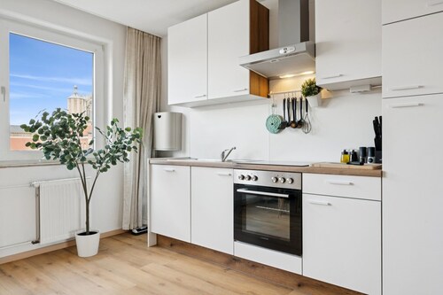  Hellohome • Schlossblick Apartment • Wintergarten