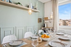 تناول الطعام