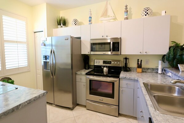 Microwave, oven, stovetop, dishwasher