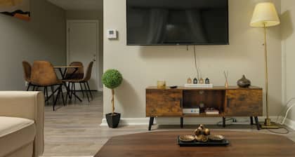 Peaceful 4-bedroom house in charming Columbus