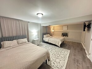 4 quartos, ferros/tábuas de passar roupa, Wi-Fi, roupa de cama