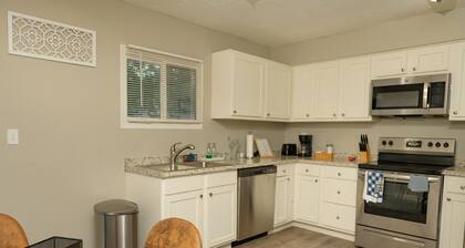 Peaceful 4-bedroom house in charming Columbus