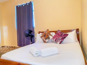 1 bedroom, iron/ironing board, internet, bed sheets