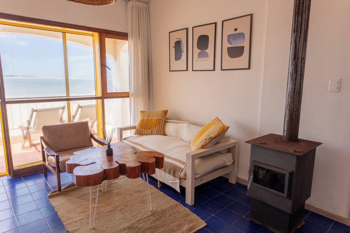Deluxe Apartment | Living area