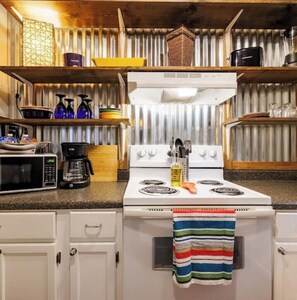 Microwave, oven