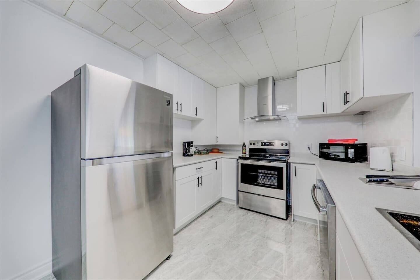 Oven, stovetop, dishwasher