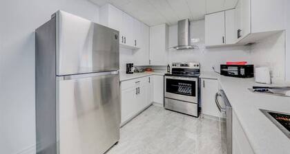 Cozy Kawartha Waterfront Cottage 4 Bedrooms