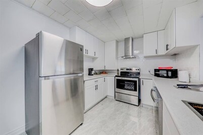 Cozy Kawartha Waterfront Cottage 4 Bedrooms