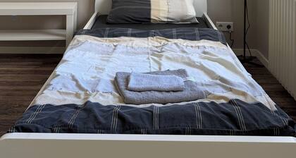 Three Bedroom Comfort Apartment Maintal