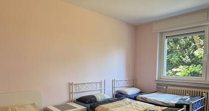 Three Bedroom Comfort Apartment Maintal