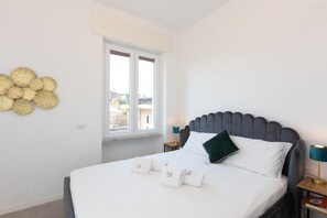2 chambres, fer et planche à repasser, accès Internet, draps fournis