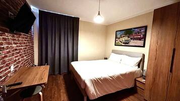 Desk, blackout curtains, free WiFi