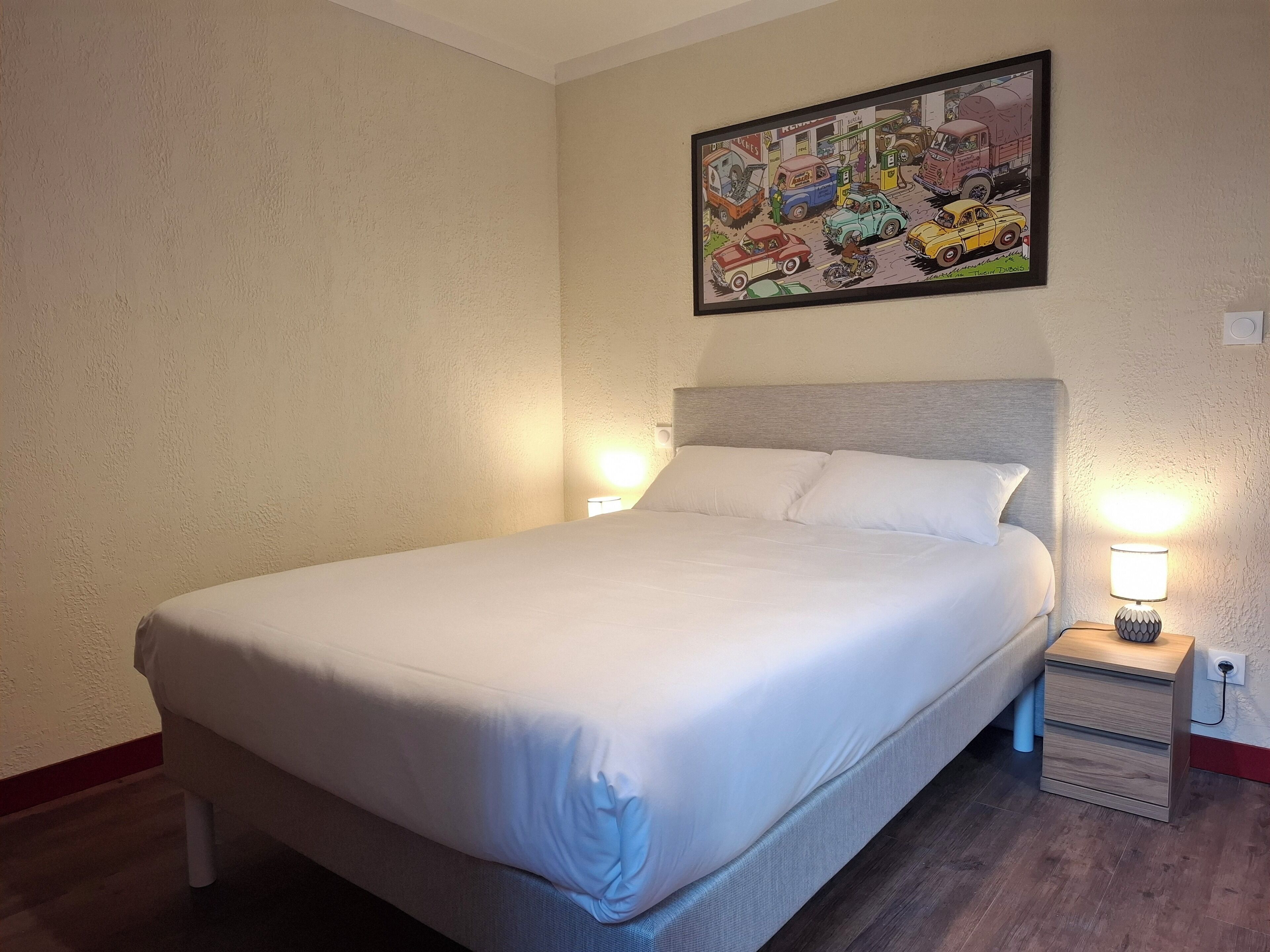 Standard Double Room | Desk, blackout drapes, free WiFi