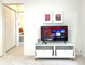 Interior - Cozy Cottage in Orlando's Garden District (Orlando)