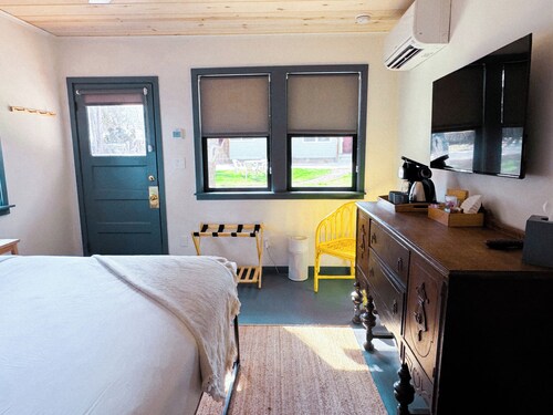 Daphne Cottage at Piety Hill Cottages