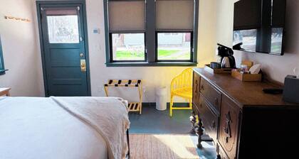 Daphne Cottage at Piety Hill Cottages