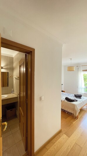 2 bedrooms, internet