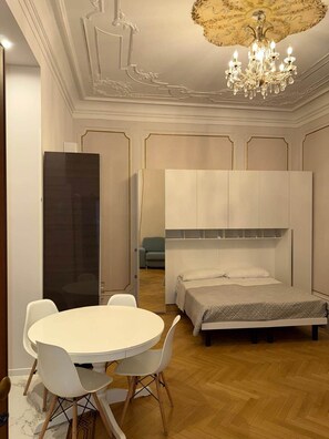 In-room safe, WiFi