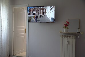 Deluxe Double Room | Free WiFi