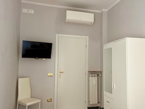 Comfort Single Room | Free WiFi - S.R. Guesthouse (Rome)