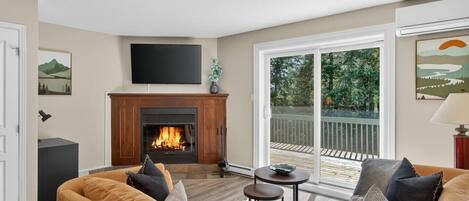 Smart TV y chimenea