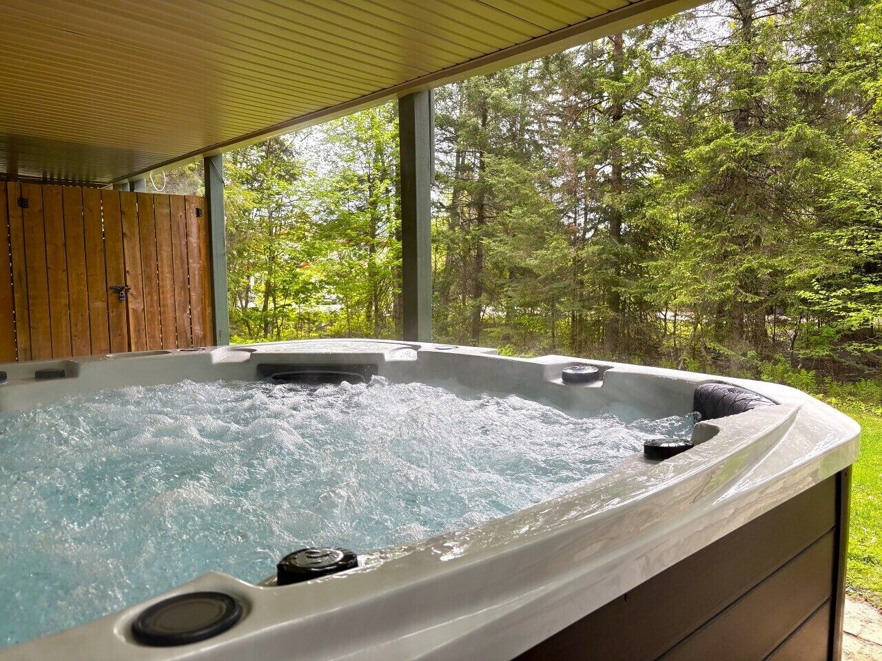 Bain à remous extérieur