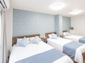 1 bedroom, iron/ironing board, internet, bed sheets